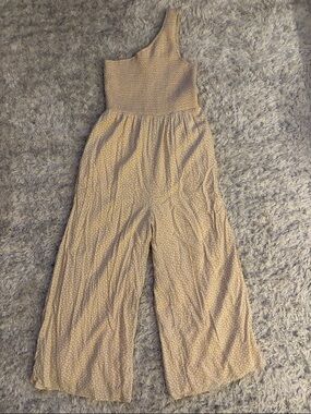 One-Shoulder Wide-Leg Jumpsuit in Light Beige Dot